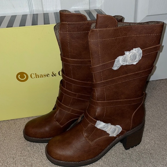 Chase & Chloe Boots - 8 - Picture 3 of 3